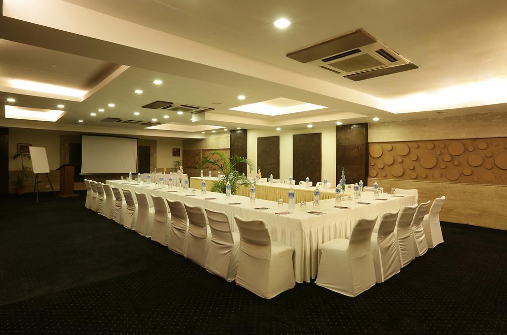 Hotel Corporate Regency Nové Dillí Exteriér fotografie