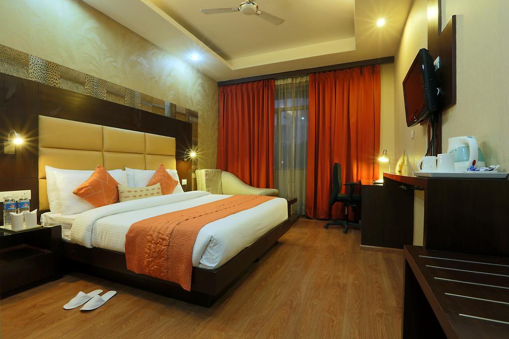 Hotel Corporate Regency Nové Dillí Exteriér fotografie