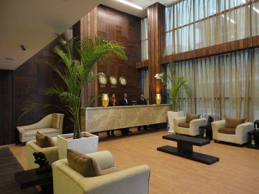 Hotel Corporate Regency Nové Dillí Exteriér fotografie