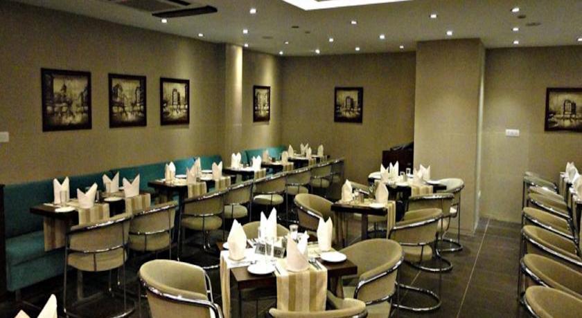Hotel Corporate Regency Nové Dillí Exteriér fotografie