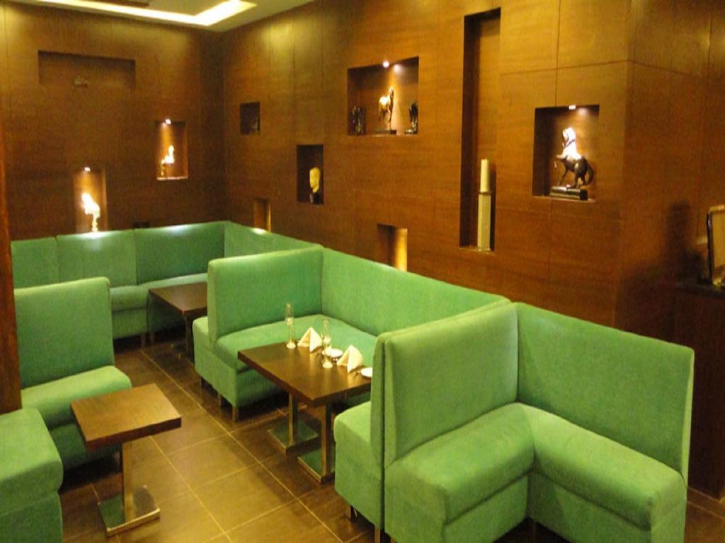 Hotel Corporate Regency Nové Dillí Exteriér fotografie